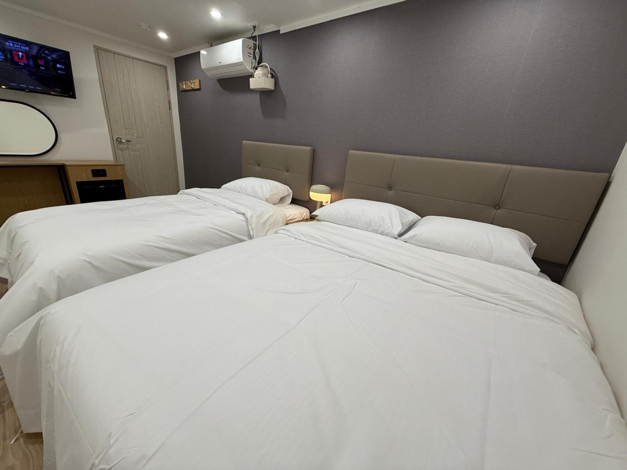 About Dongdaemun Hotel 2*